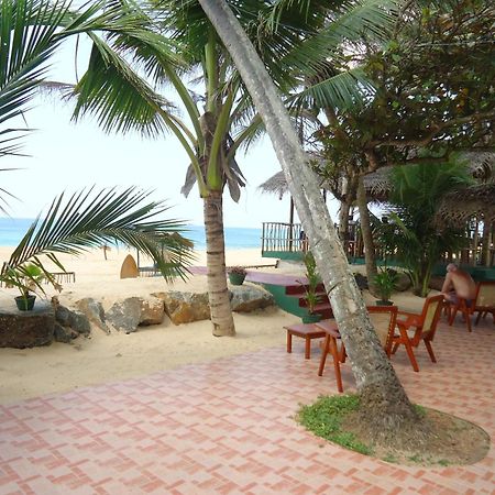 Whitepearl Beach ヒッカドゥワ エクステリア 写真