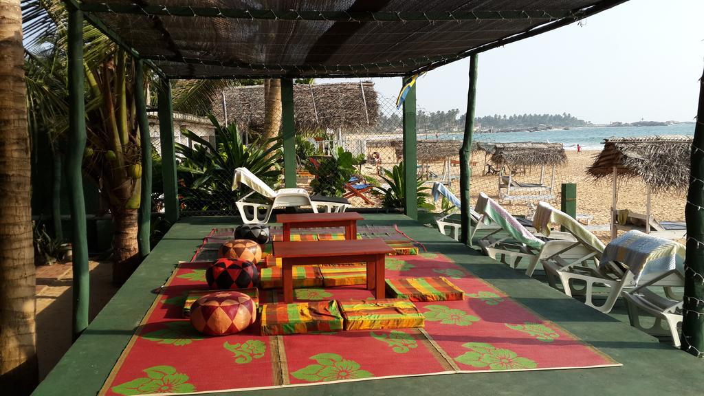 Whitepearl Beach ヒッカドゥワ エクステリア 写真